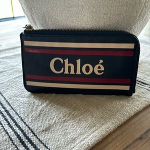 Chloe leather logo embossed card holder